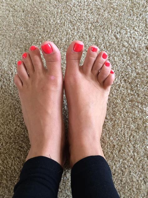 skylar rene feet